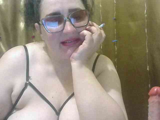 MadamKatyusha webcam