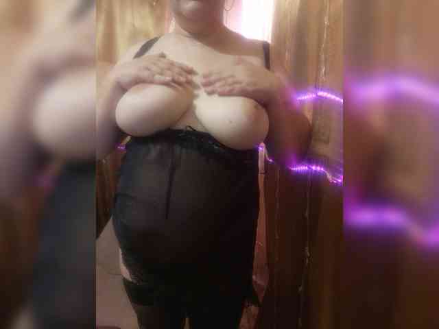 MadamKatyusha webcam