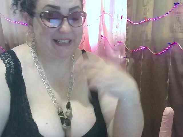 MadamKatyusha webcam