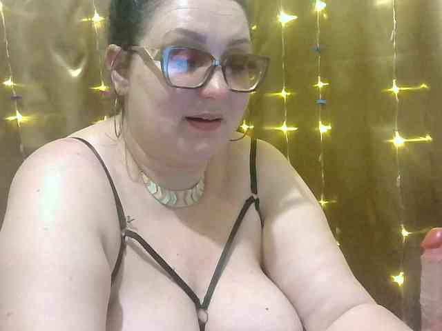 MadamKatyusha webcam
