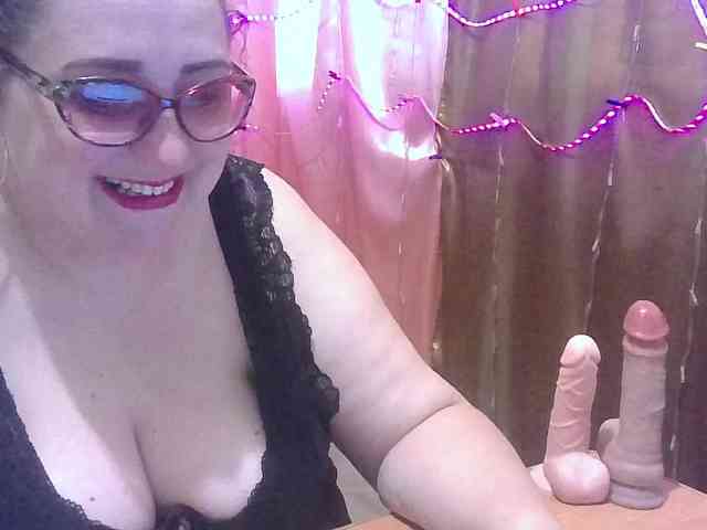 MadamKatyusha webcam