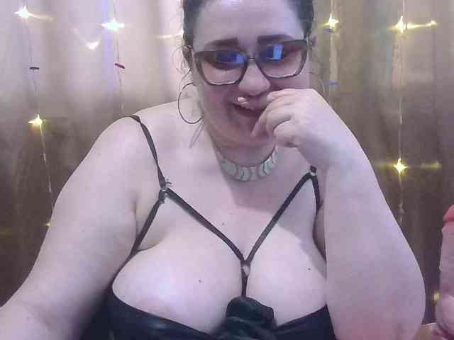 MadamKatyusha webcam