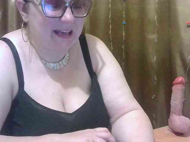 MadamKatyusha webcam