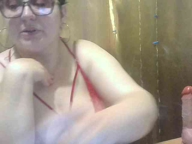 MadamKatyusha webcam