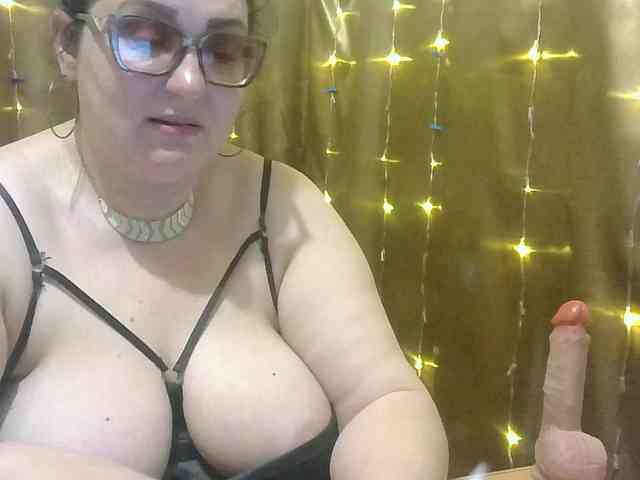MadamKatyusha webcam