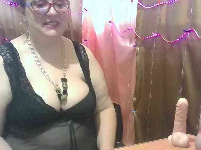MadamKatyusha webcam