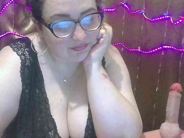 MadamKatyusha webcam