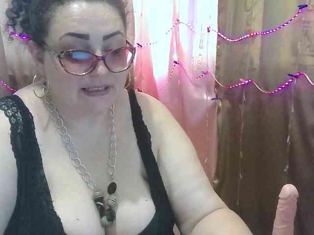MadamKatyusha webcam