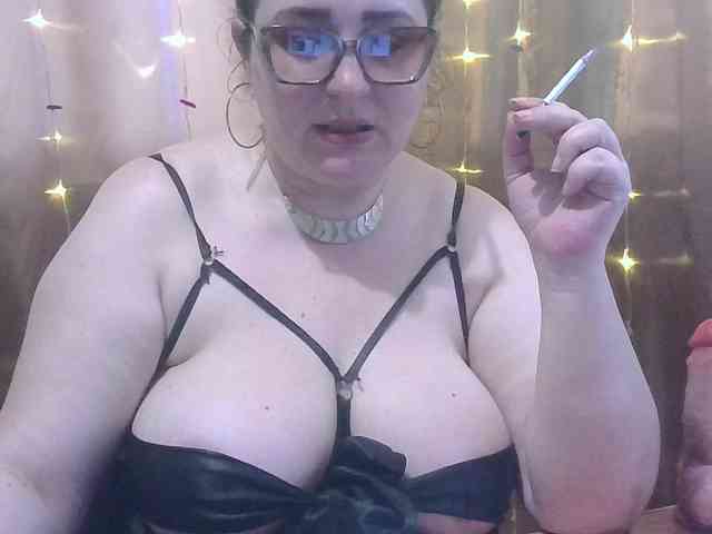 MadamKatyusha webcam