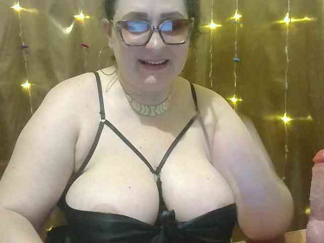 MadamKatyusha webcam