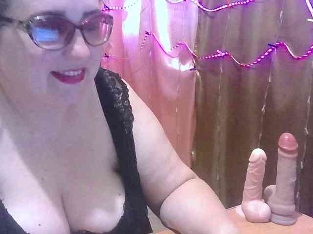 MadamKatyusha webcam