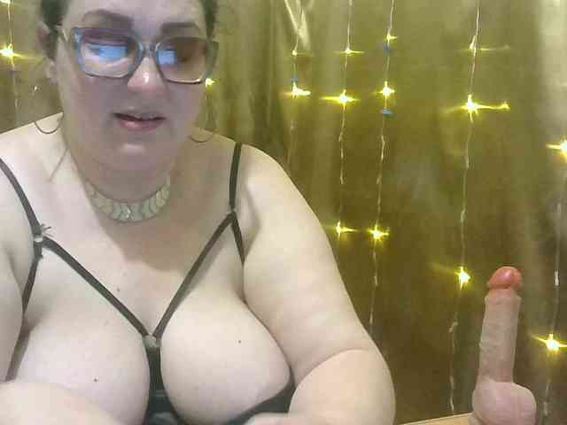 MadamKatyusha webcam