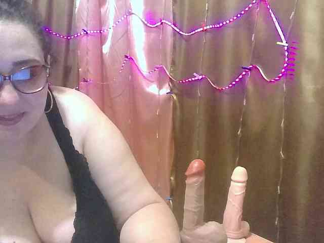 MadamKatyusha webcam