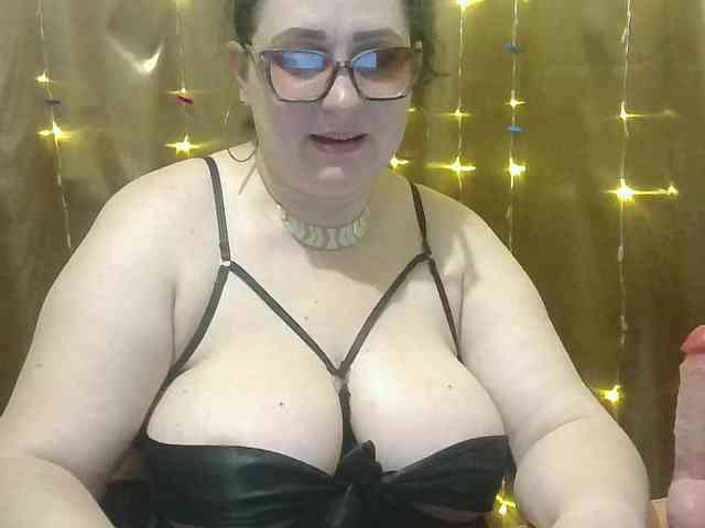 MadamKatyusha webcam