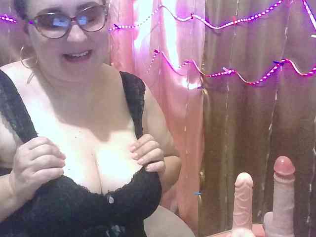 MadamKatyusha webcam