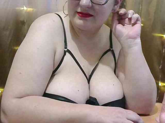 MadamKatyusha webcam