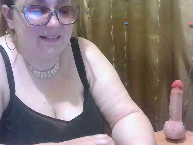 MadamKatyusha webcam