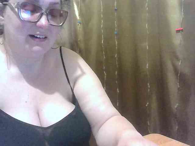 MadamKatyusha webcam