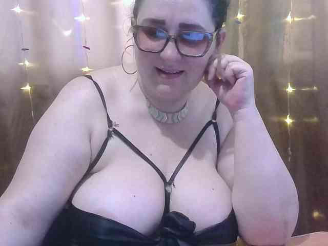 MadamKatyusha webcam