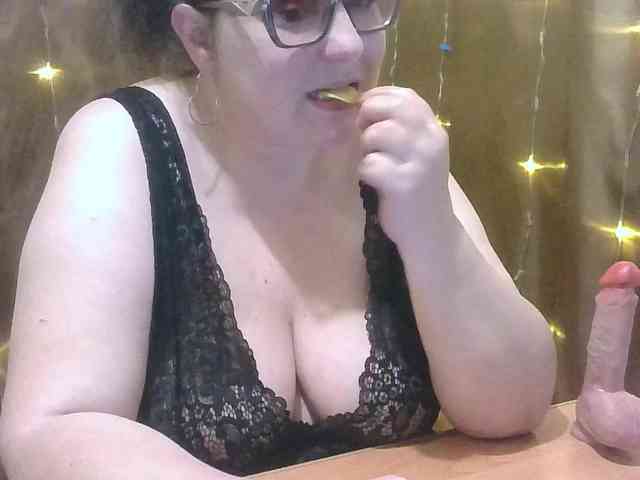 MadamKatyusha webcam