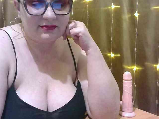 MadamKatyusha webcam