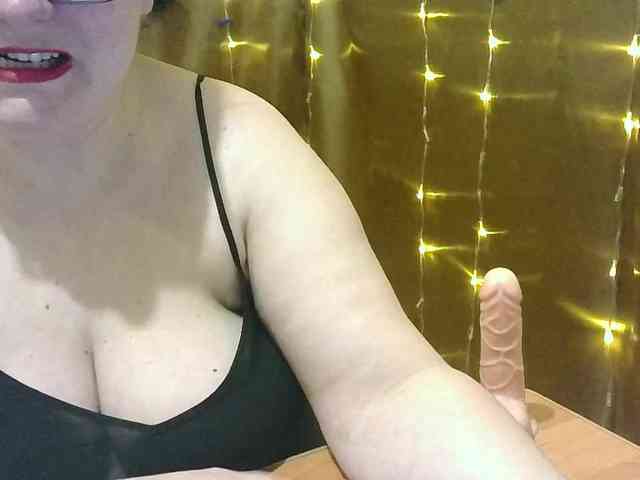 MadamKatyusha webcam