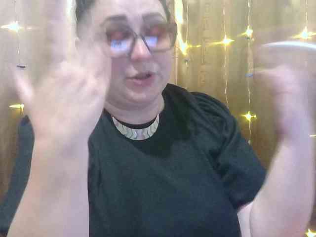 MadamKatyusha webcam