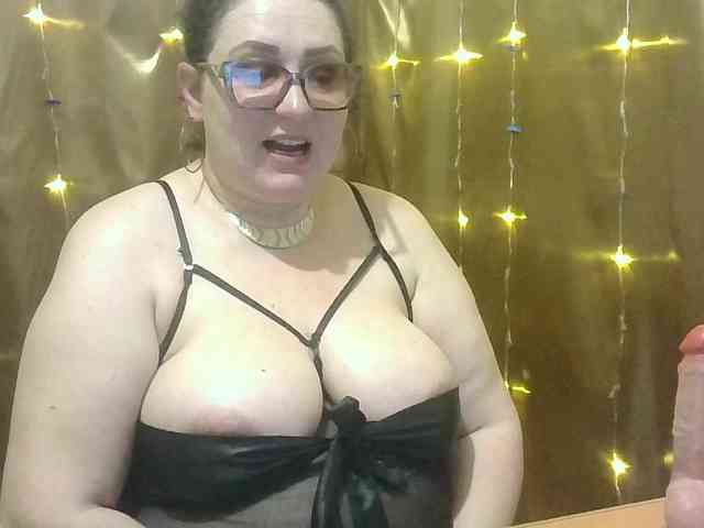 MadamKatyusha webcam