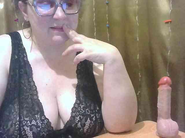 MadamKatyusha webcam