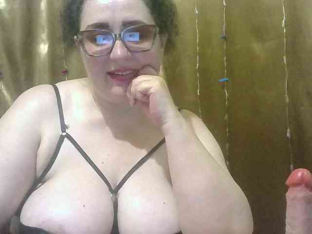 MadamKatyusha webcam