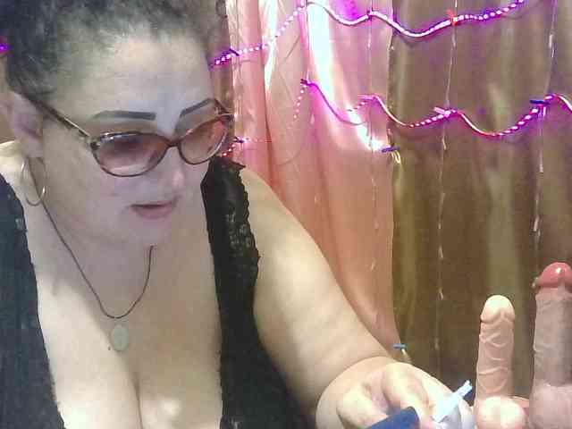 MadamKatyusha webcam