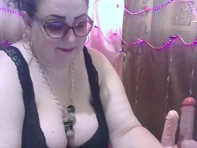 MadamKatyusha webcam