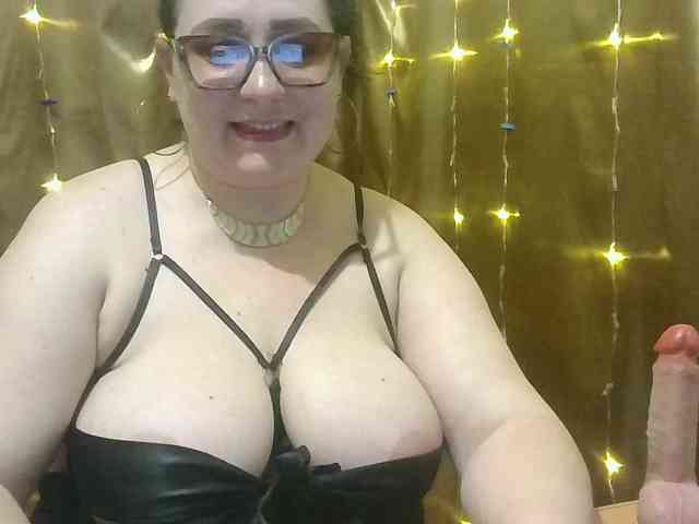MadamKatyusha webcam