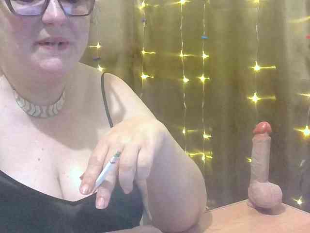 MadamKatyusha webcam