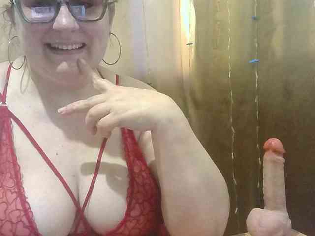 MadamKatyusha webcam