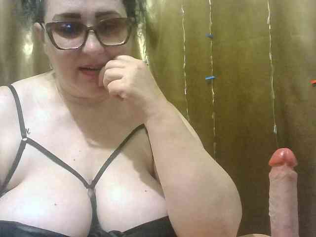 MadamKatyusha webcam