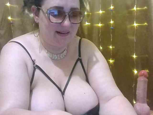 MadamKatyusha webcam