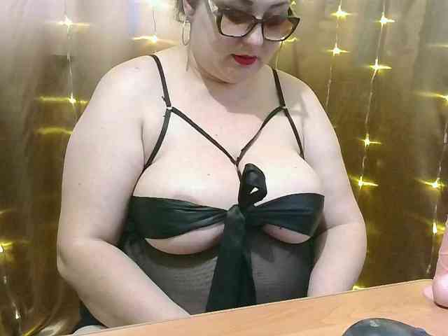 MadamKatyusha webcam