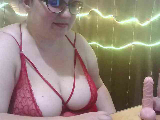 MadamKatyusha webcam