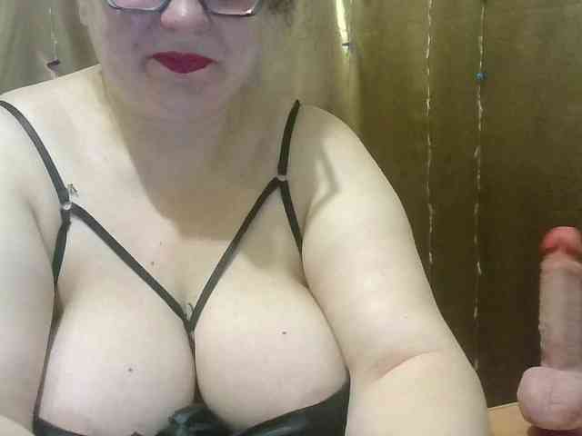 MadamKatyusha webcam