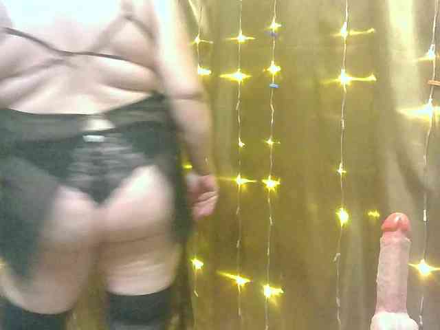 MadamKatyusha webcam