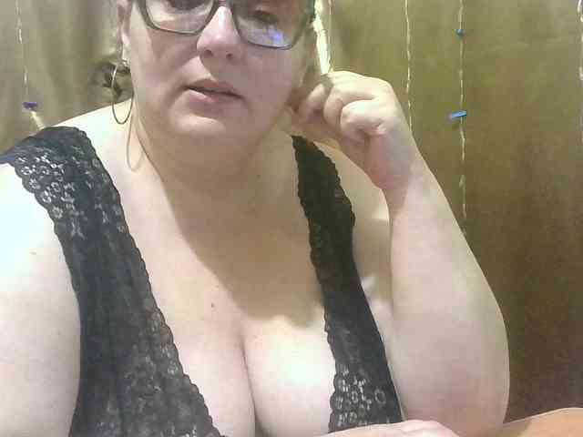 MadamKatyusha webcam