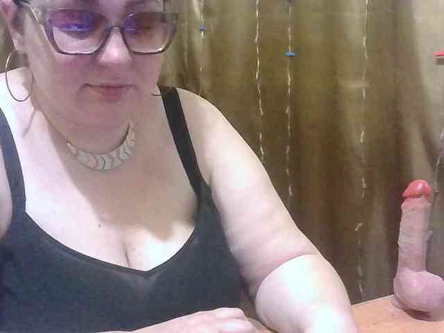 MadamKatyusha webcam