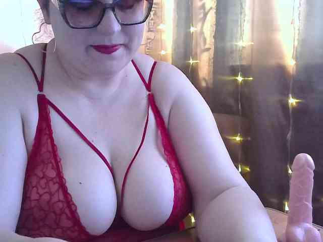 MadamKatyusha webcam