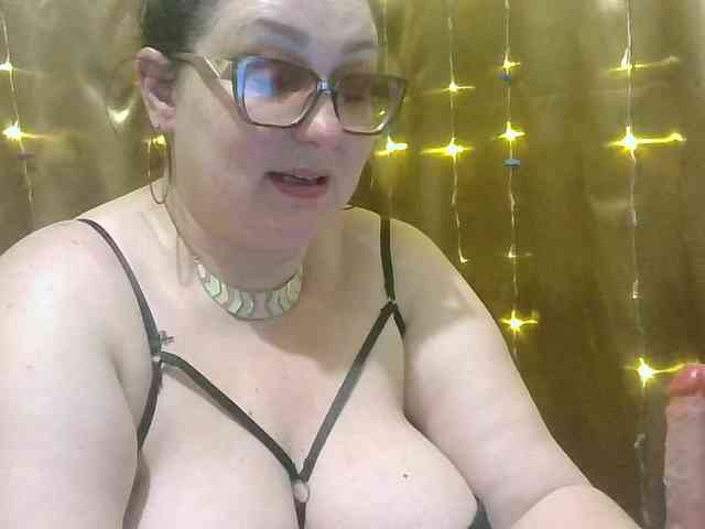 MadamKatyusha webcam