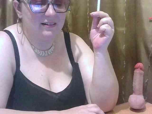 MadamKatyusha webcam