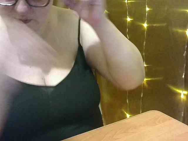 MadamKatyusha webcam