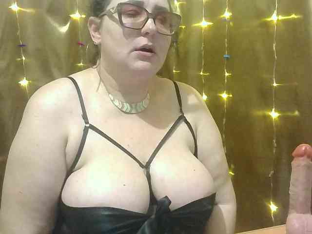 MadamKatyusha webcam