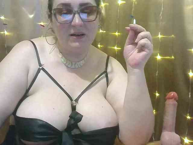 MadamKatyusha webcam