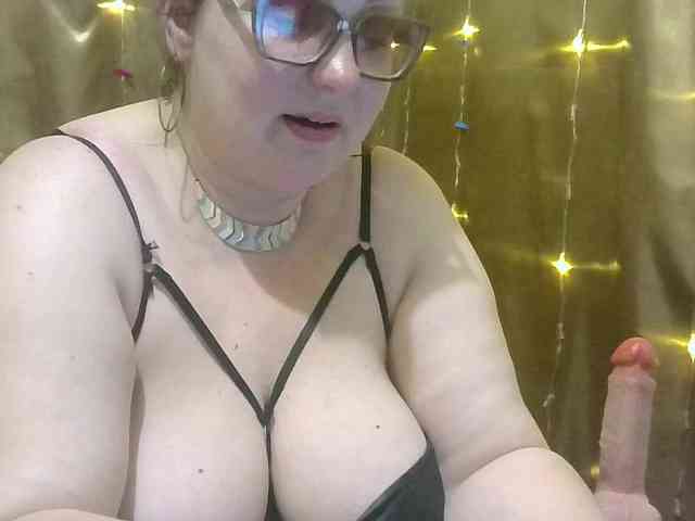MadamKatyusha webcam